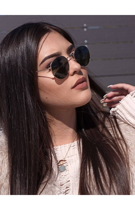 NASIA SUNNIES