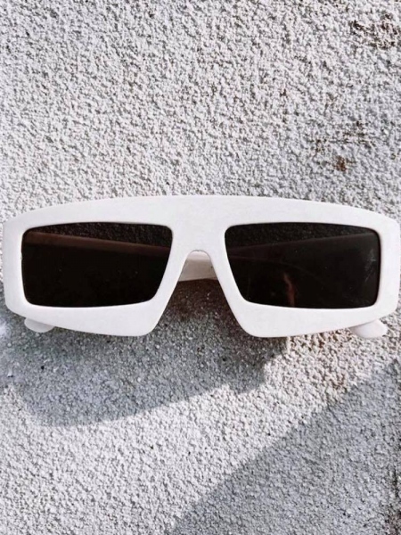 ROBY WHITE SUNNIES