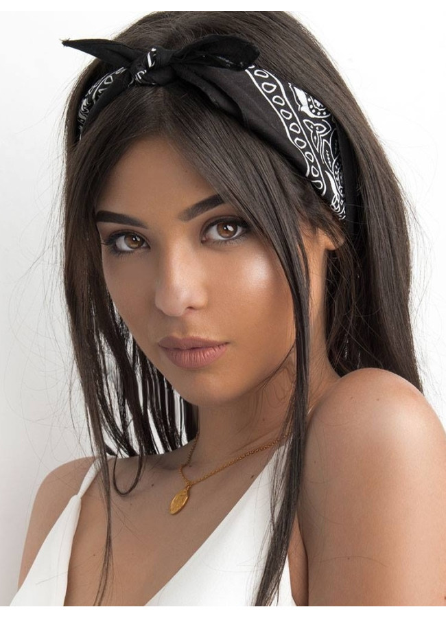 BLACK BANDANA