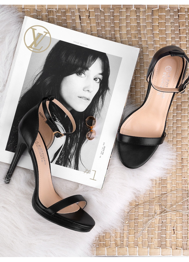 ADELE BLACK SANDALS