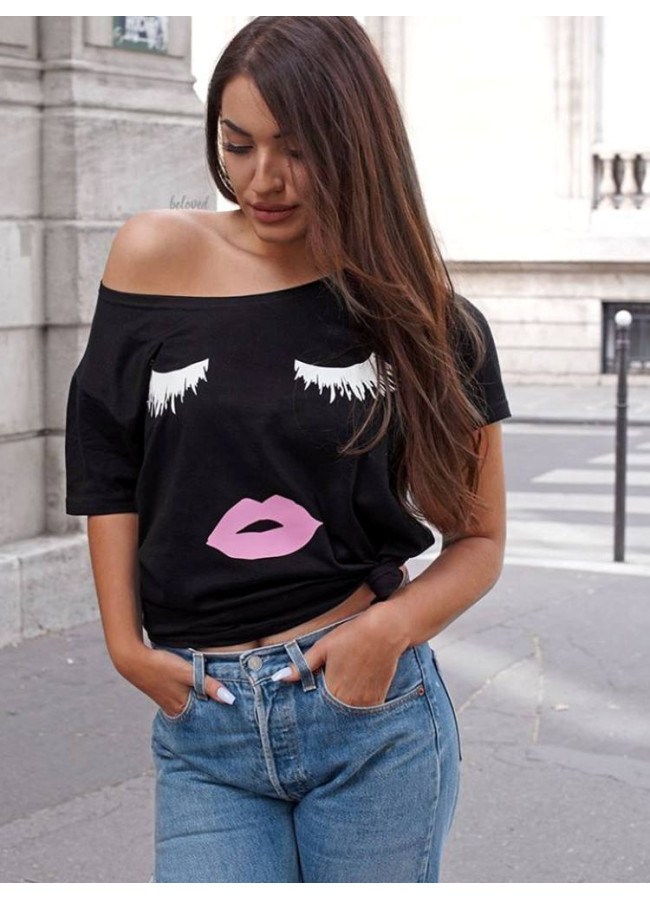 EYELASHES BLACK T-SHIRT