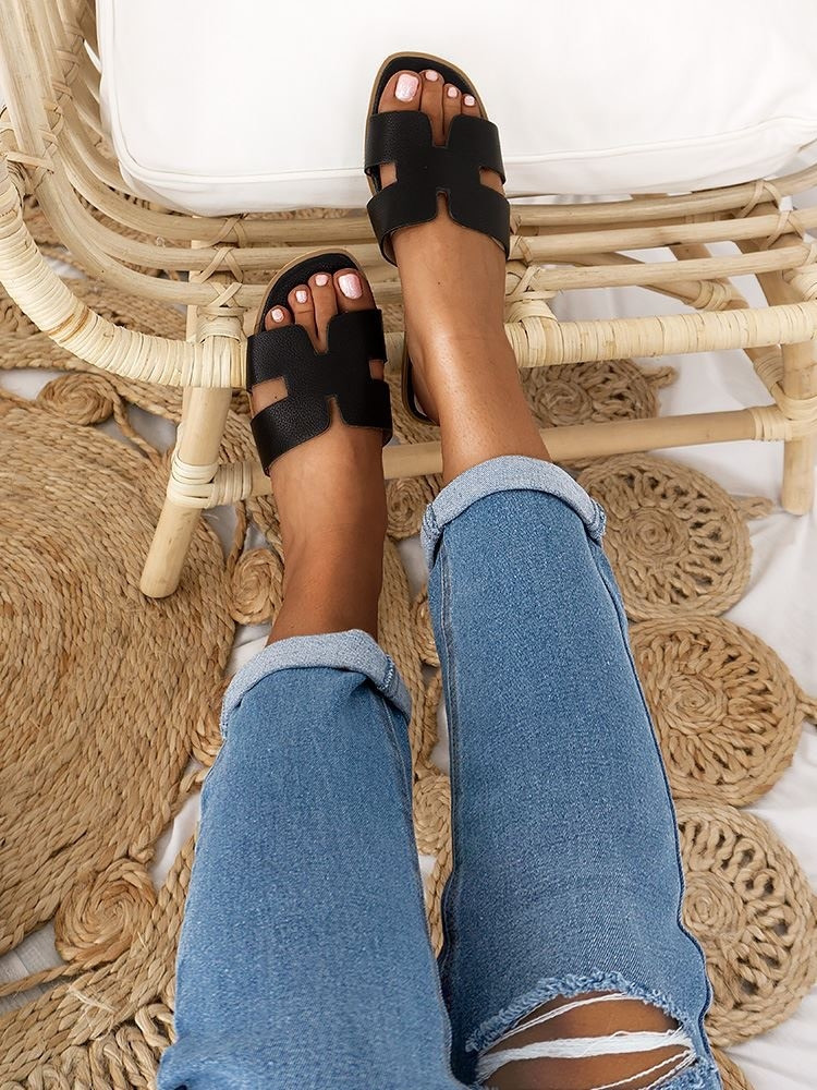 SAGE BLACK SLIPPERS