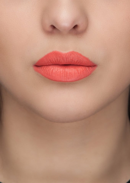 Beauty Loop matte lipstick gigi