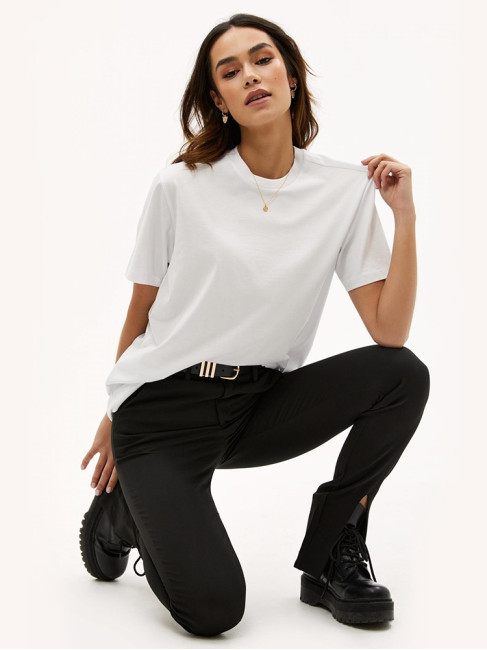 WHITE BOYFRIEND TEE