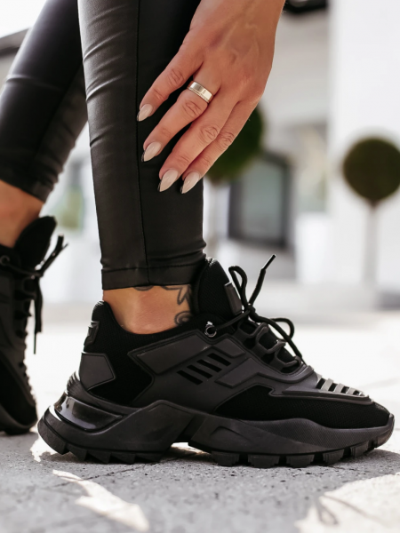 ΜΑΥΡΑ ΤΡΑΚΤΕΡΩΤΑ SNEAKERS-VALENCIA