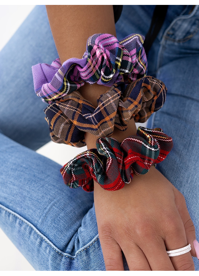 GLASGOW CHECKED SCRUNCHIES