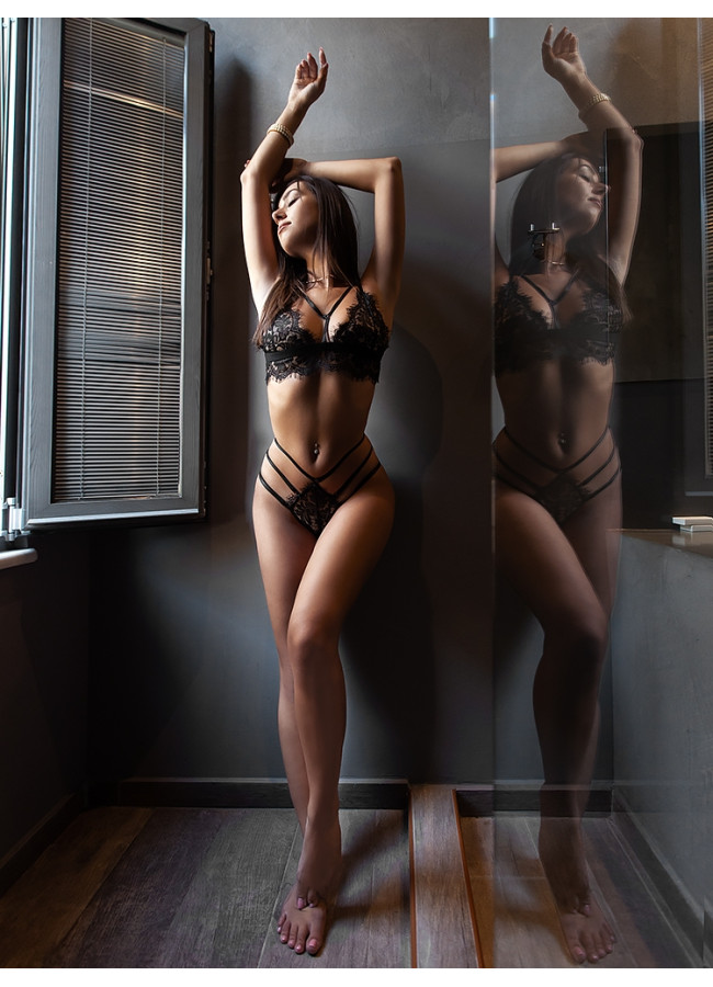 LILIAN BLACK LACE SET