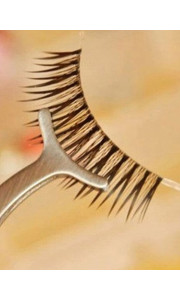 TWEEZERS FOR EYELASHES