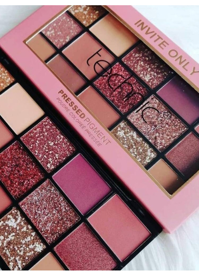 TECHNIC INVITE ONLY EYESHADOW PALETTE