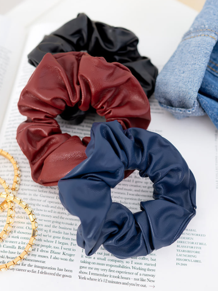 LEATHER  SCRUNCHIES CHBB