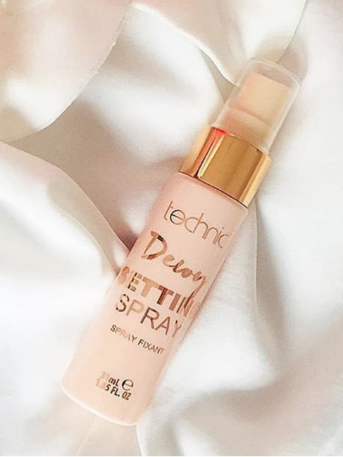 TECHNIC DEWY SETTING SPRAY