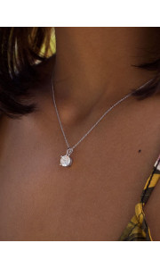 MINIMAL DIAMOND SILVER NECKLACE