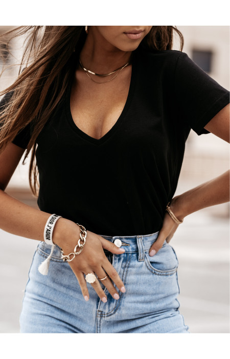 V BASIC BLACK T-SHIRT