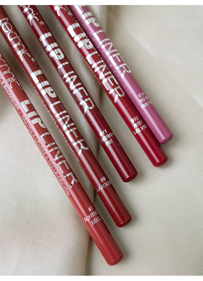TECHNIC LIP LINER PENCIL & SHARPENER