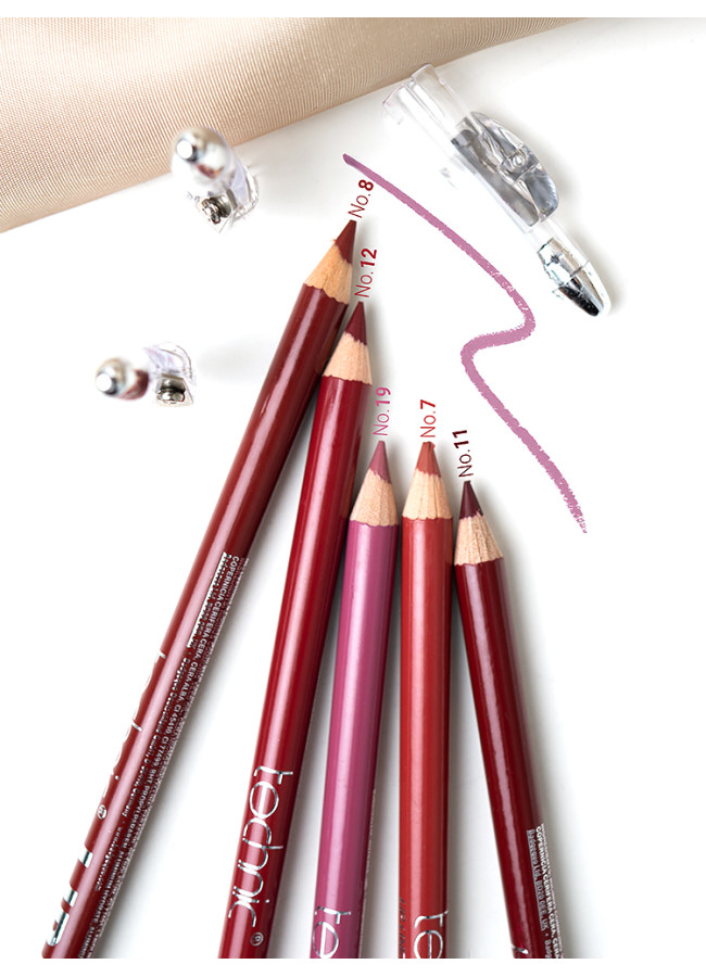 TECHNIC LIP LINER PENCIL & SHARPENER