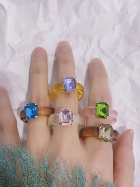 COLOR STONE RINGS