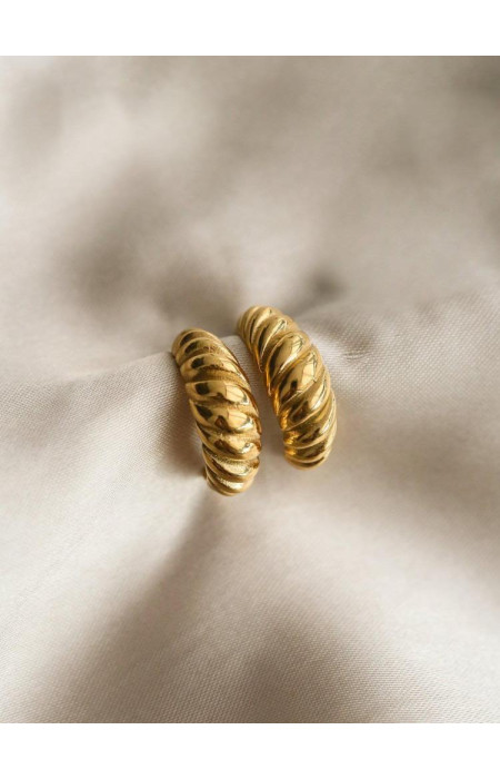 CROISSANT  GOLD HOOP EARRINGS