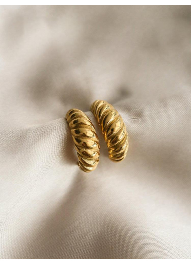 CROISSANT  GOLD HOOP EARRINGS