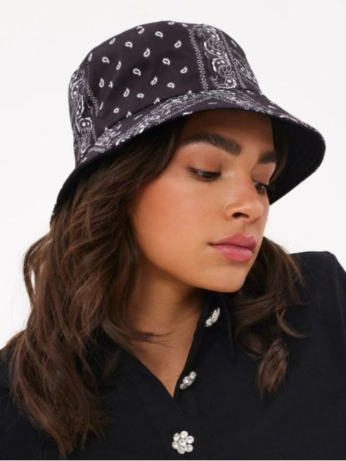 MACA BLACK BUCKET HAT