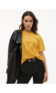 MUSTARD BOYFRIEND TEE