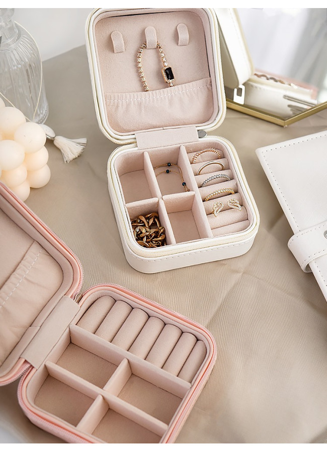 MINI JEWELLERY CASE