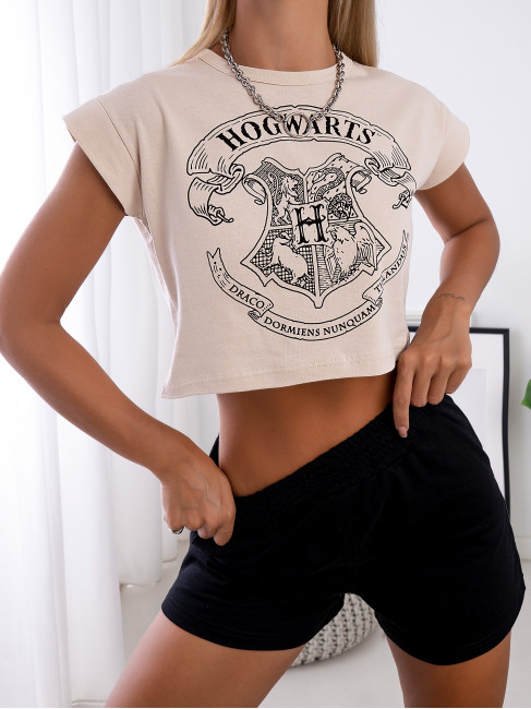 HOGWARDS BEIGE CROP TSHIRT