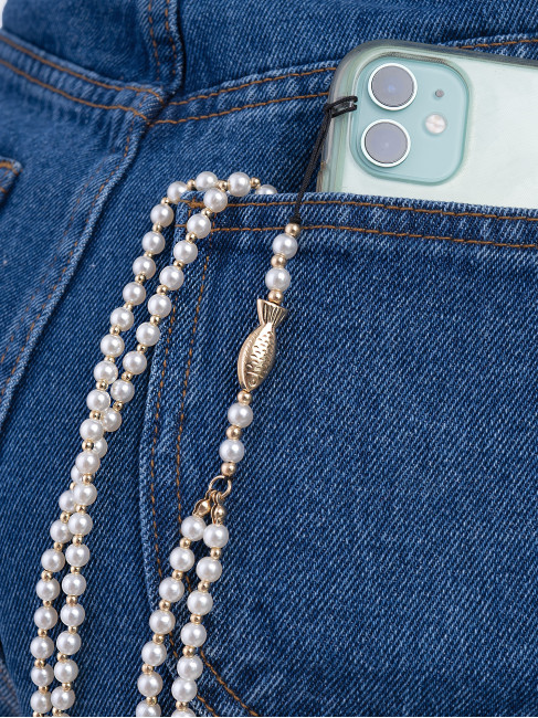 PHONE PEARLS & FISH STRAP