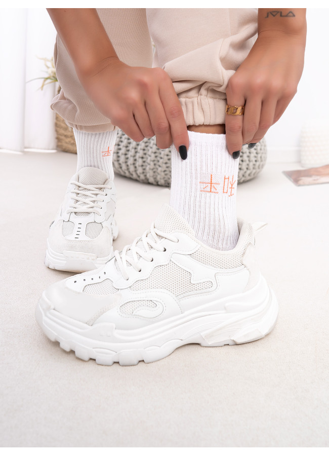 KOREAN PEACE WHITE BASKET SOCKS