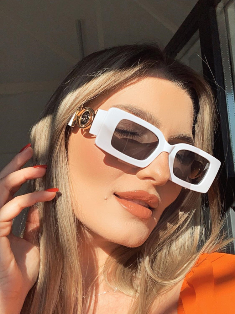 SLOAN WHITE SUNNIES