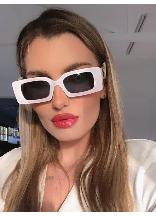 SLOAN WHITE SUNNIES