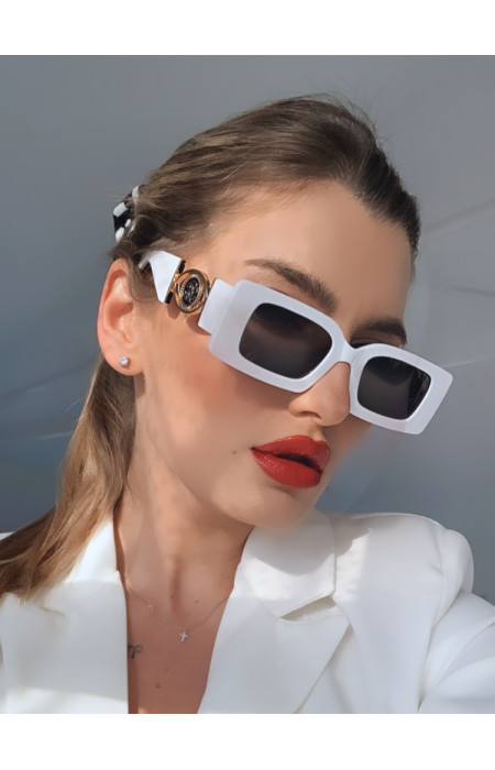 SLOAN WHITE SUNNIES