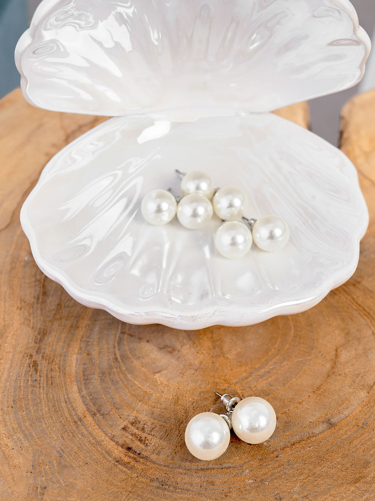 ARIEL PEARL EARRINGS