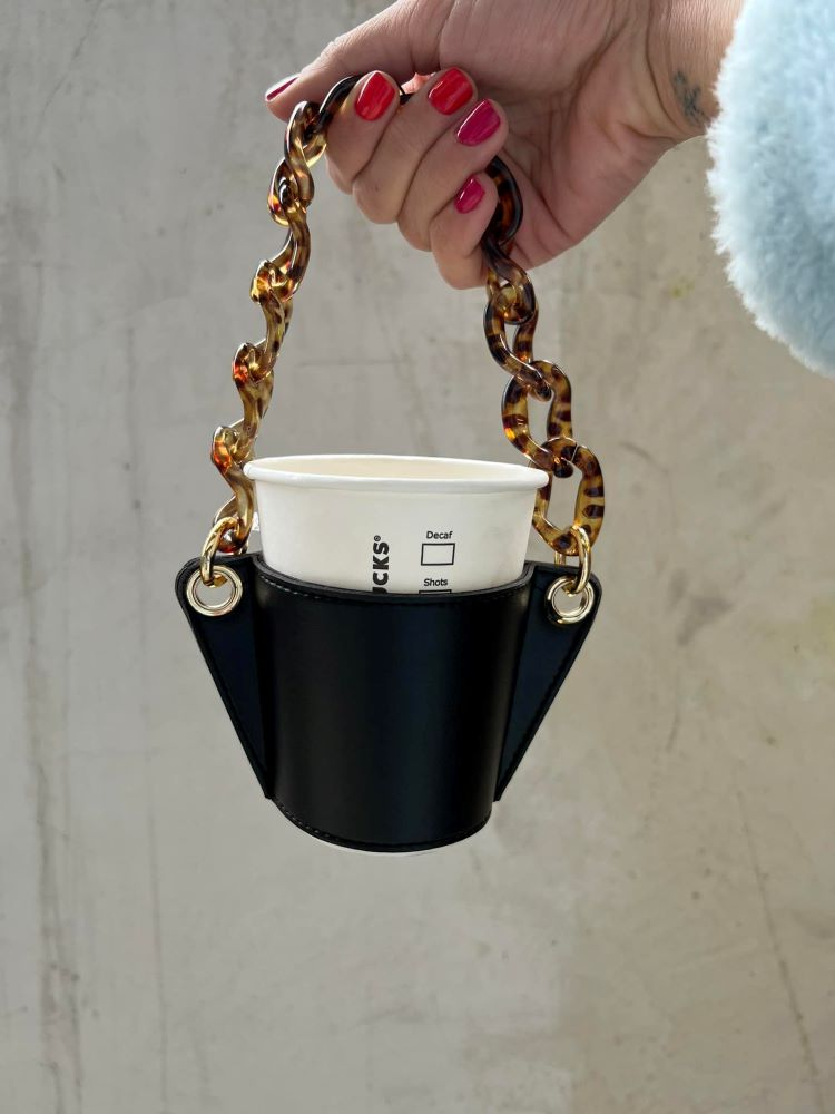 COFFEE BAG WITH ACRYLIC CHAIN LEOPARD