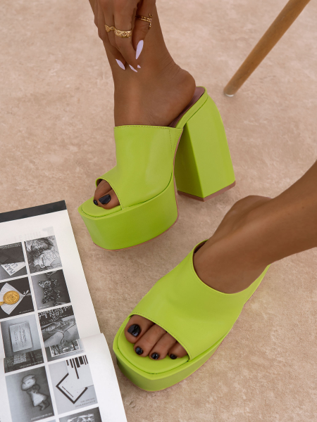 MOORE LIME MULES
