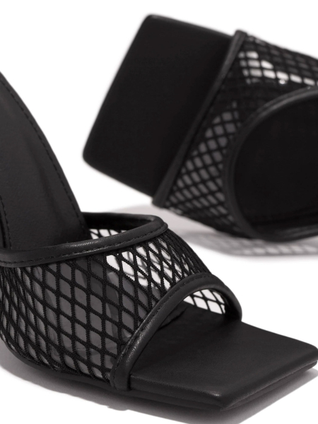 ΜΑΥΡΑ ΠΕΔΙΛΑ- COLLINS