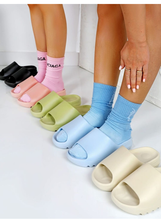 KIM K WHITE SLIDERS