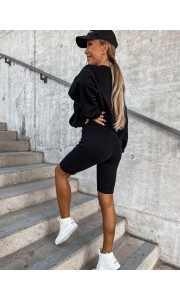 MY BLACK SWEATSHIRT