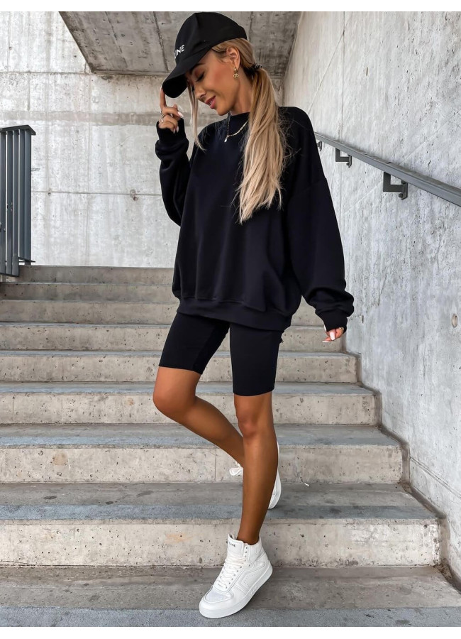 MY BLACK SWEATSHIRT