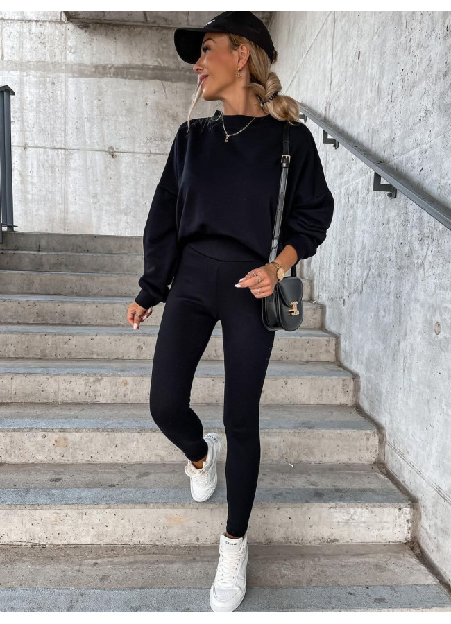 MY BLACK SWEATSHIRT