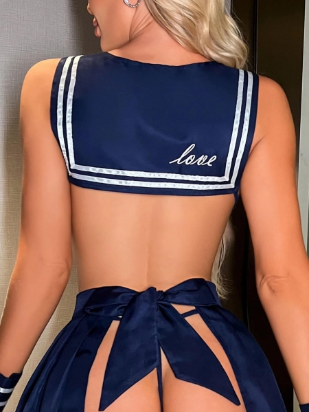 SEXY SAILOR OUTFIT