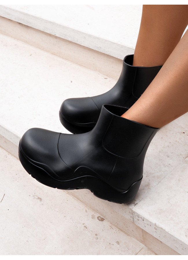 RUBBER RAINBOOTS BLACK