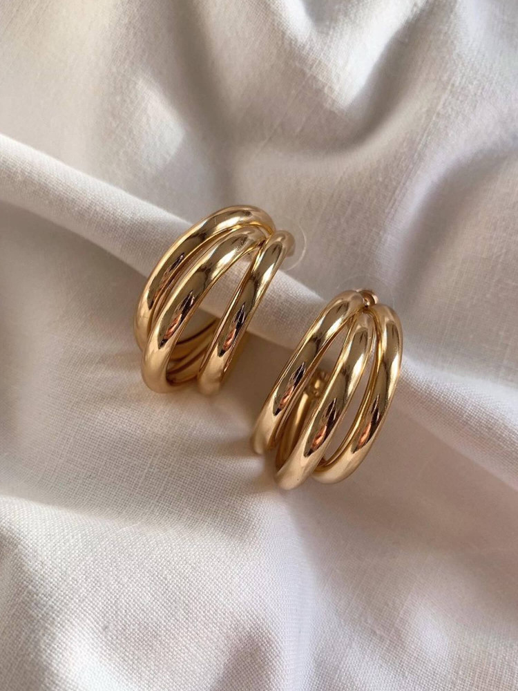 TRIPLE GOLD HOOP EARRINGS