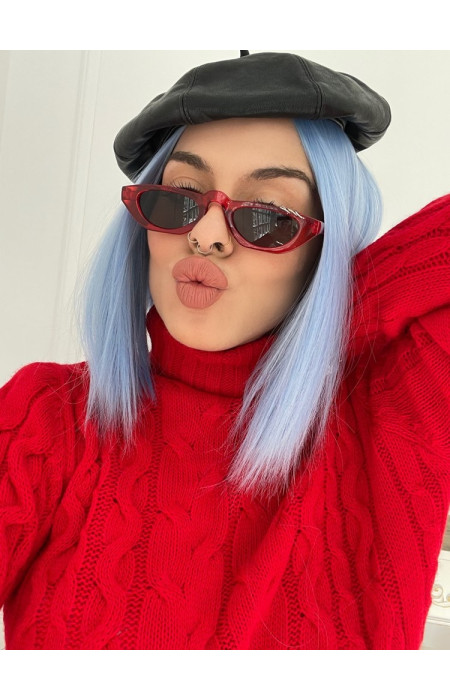 PIERCING RED SUNNIES