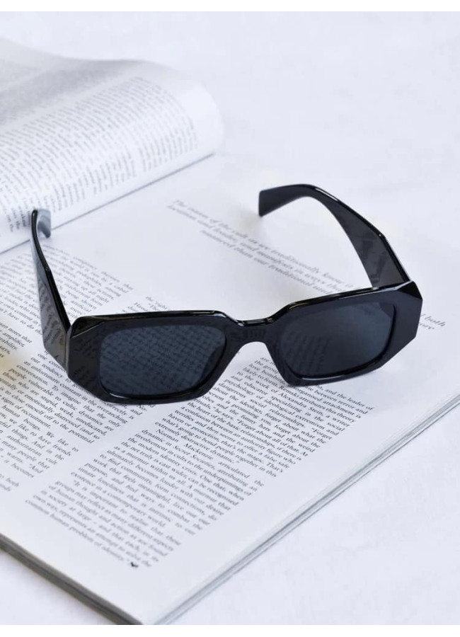 JADE BLACK SUNNIES