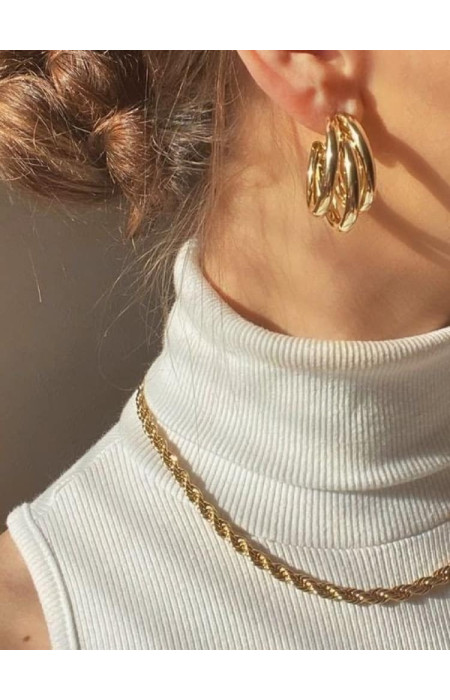 TRIPLE GOLD HOOP EARRINGS