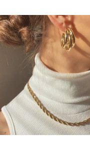 TRIPLE GOLD HOOP EARRINGS