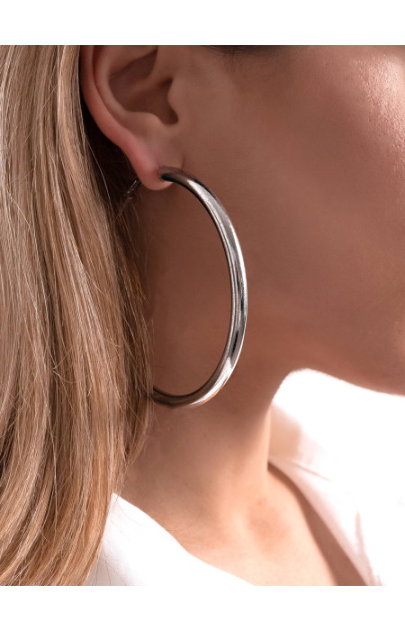 BOLD SILVER HOOP EARRINGS