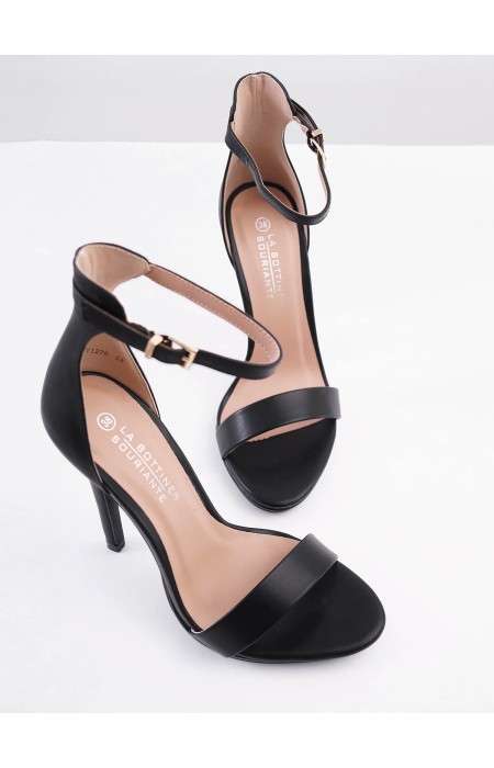 ΜΑΥΡΑ ΠΕΔΙΛΑ - JESSY