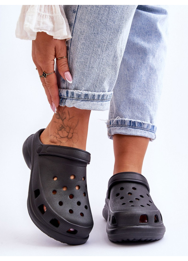 CORONA BLACK CLOGS