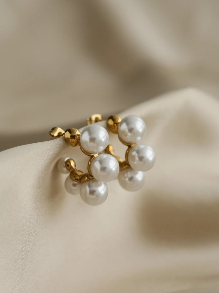 PEARLITA  HOOP EARRINGS